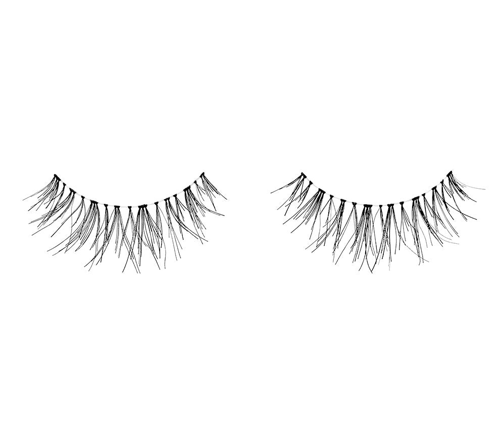 A single pair of Ardell Wispies 122 featuring its rounded lash style that is shorter at the inner and outer corner