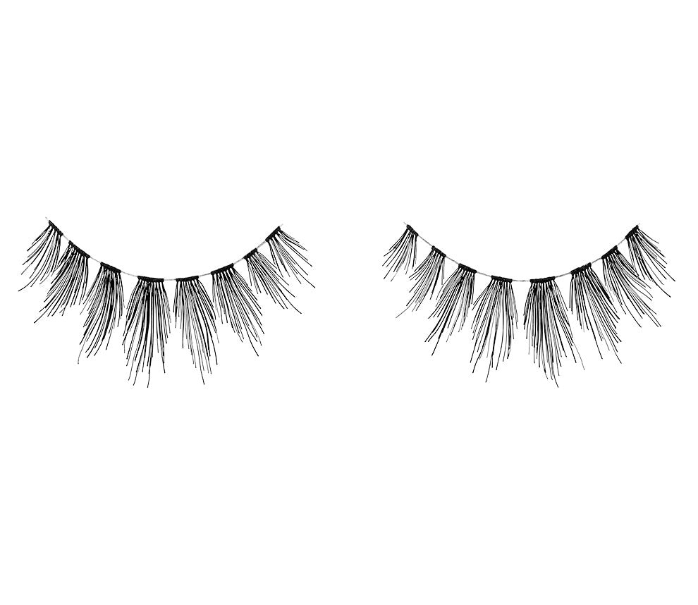 A pair of Ardell Wispies Clusters 600 Striplash featuring its signature wispies style with crisscross, feathering & curl
