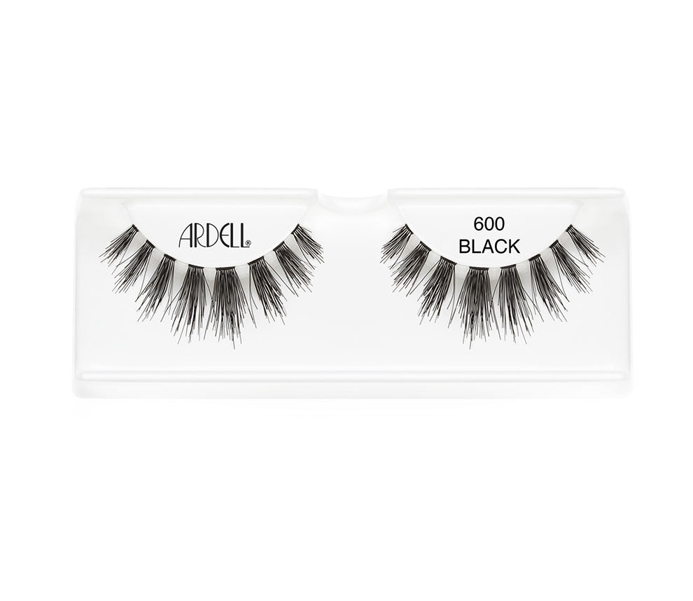 A pair of Ardell Wispies Clusters 600 was placed on its inner container hook with some texts written on it