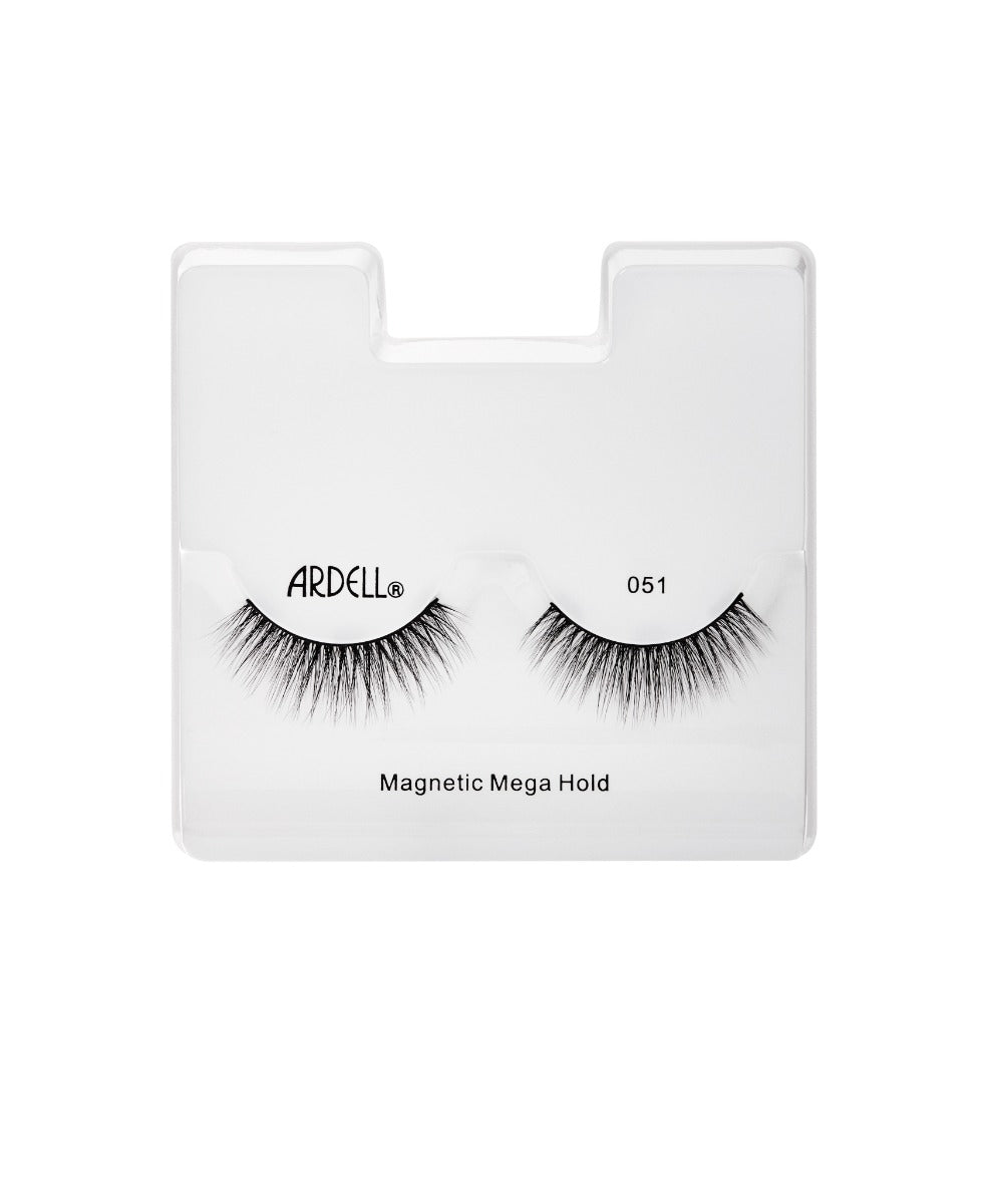 Ardell Magnetic Megahold Lash 051 showing its round shape & medium length lashes