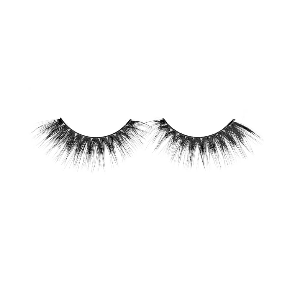 Wispy flared lashes with spaced-out clusters and feathered tips for a natural, airy appearance.