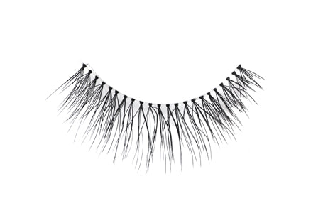 Close-up of an Ardell Soft Touch 160 false lash for the right eye featuring 100% humain hair lash fibers