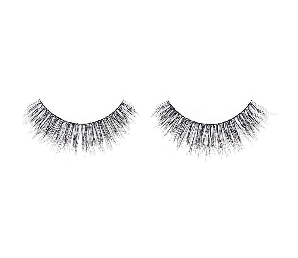 Ardell Natural False Lashes – Soft, lightweight strip lashes with crisscross fibers for a subtle, everyday look.