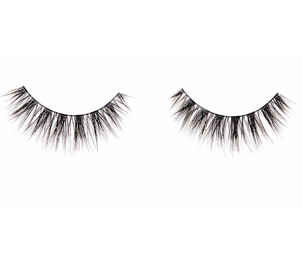 A closeup shot of Ardell Fauxmink Wispies' pair showing its actual look, length, volume, and design on a white background