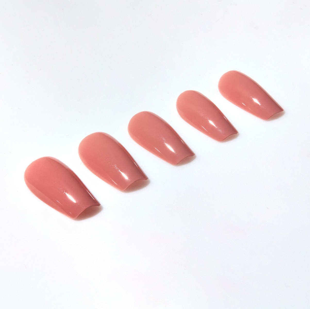 5 nails displayed from the Ardell Nail Addict Naked Maven product