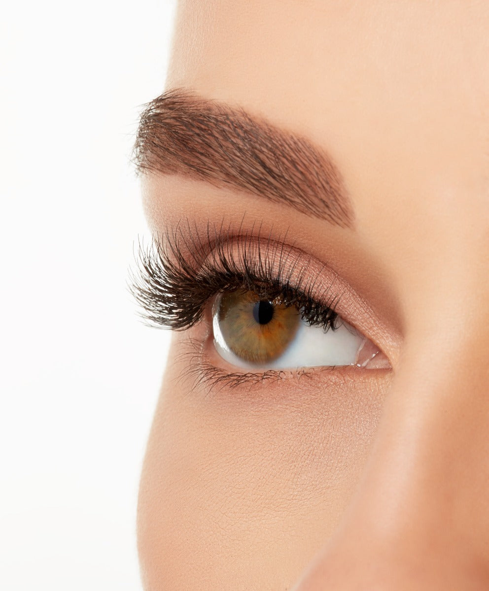 A side shot of a model's eye wearing Ardell's Magnetic Naked Liner & Lash 420, with lightweight appearance